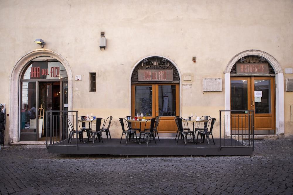 Navona Palace Luxury Inn Рим Екстериор снимка