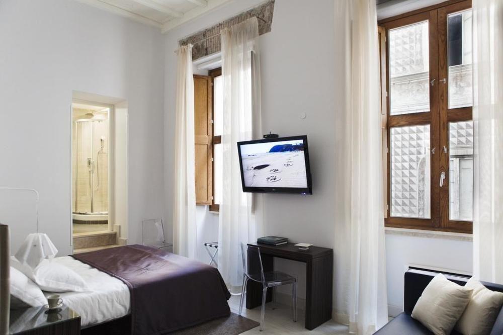 Navona Palace Luxury Inn Рим Екстериор снимка