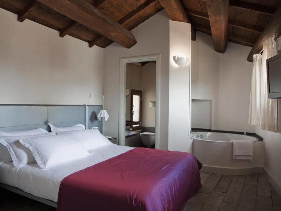 Navona Palace Luxury Inn Рим Екстериор снимка