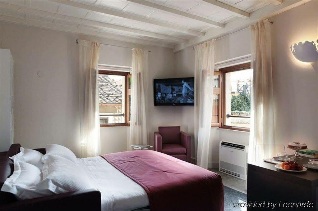 Navona Palace Luxury Inn Рим Стая снимка